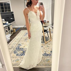 NWOT White Lace Gown for Prom or Wedding